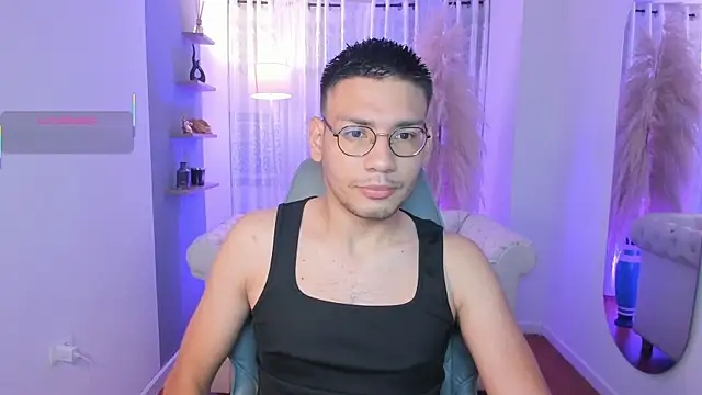 marcuswildx online show from September 25, 2025, 11:03 am