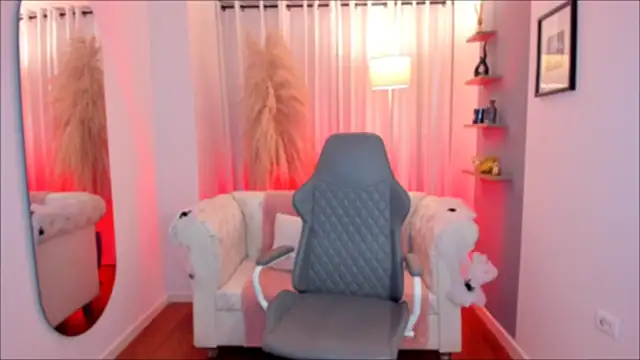 marcuswildx online show from October 19, 2025, 3:23 pm