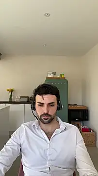 eauminerale online show from February 25, 2026, 10:14 am