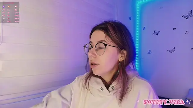 sweettvera online show from November 17, 2025, 11:16 am