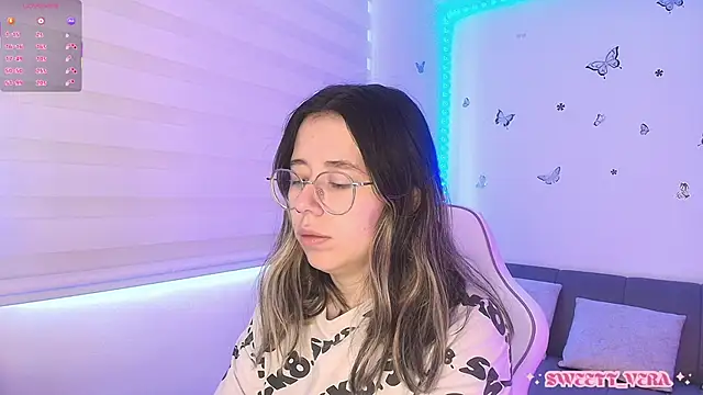 Snapshot of sweettvera chatting on May 4, 2026, 12:45 pm sweettvera online show from May 4, 2026, 12:45 pm
