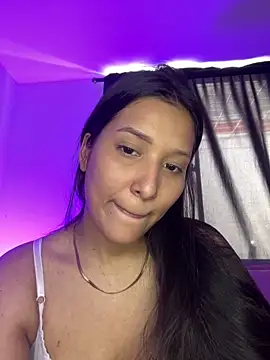 Snapshot of IsabellaJoness_ chatting on February 2, 2026, 8:07 pm IsabellaJoness online show from February 2, 2026, 8:07 pm