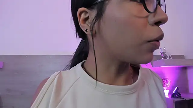 Ivana Hall online show from October 8, 2025, 8:06 pm