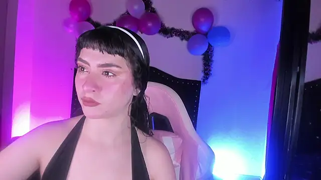 kitty  chs online show from February 1, 2026, 9:46 pm