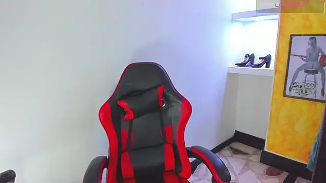 lala clark online show from February 9, 2026, 8:24 pm