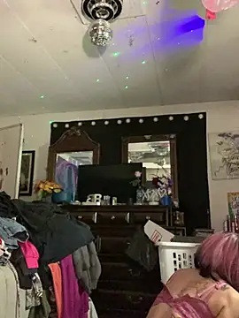 blondebarbiebae online show from March 19, 2026, 6:17 am