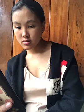 Mai lovely online show from October 20, 2025, 2:23 am