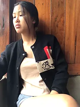 Mai lovely online show from October 21, 2025, 2:12 am