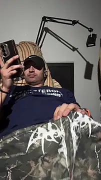 wwolfxxx online show from December 21, 2025, 6:26 pm