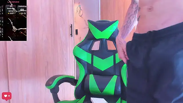 Skinny batman online show from October 31, 2025, 4:24 am