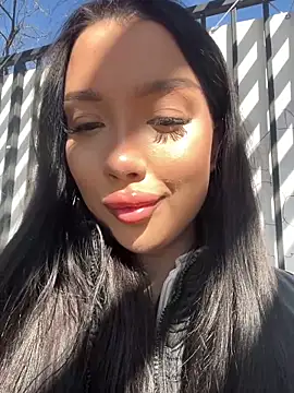 kiss Lissa online show from March 1, 2026, 9:33 am