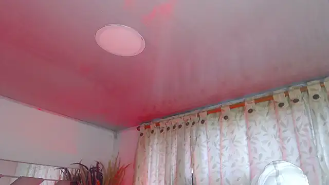 samycollens online show from October 8, 2025, 12:14 pm