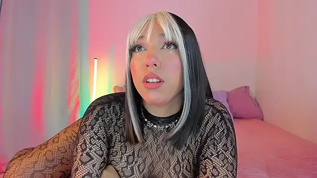 emily  walker online show from May 15, 2026, 10:50 pm