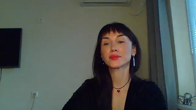 Zariveth online show from October 12, 2025, 2:27 pm