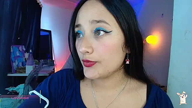 Hinata 21  online show from April 10, 2026, 9:08 pm