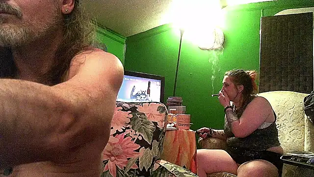 HippieDad333 online show from April 15, 2026, 6:53 am