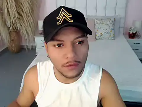 Max Rivers online show from October 14, 2025, 11:55 am