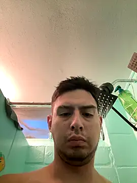 Snapshot of juanjR11 chatting on October 9, 2025, 9:24 pm juanjR11 online show from October 9, 2025, 9:24 pm