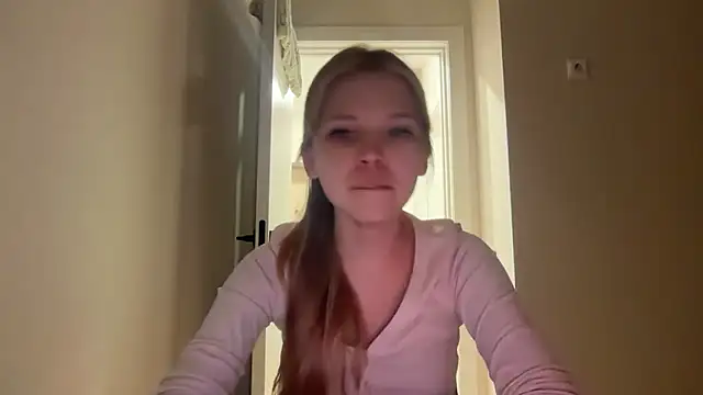 CandysRose online show from May 14, 2026, 6:47 pm