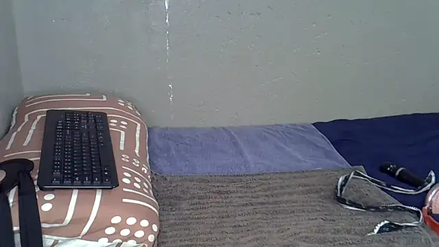 Bellabootie online show from January 15, 2026, 12:32 pm