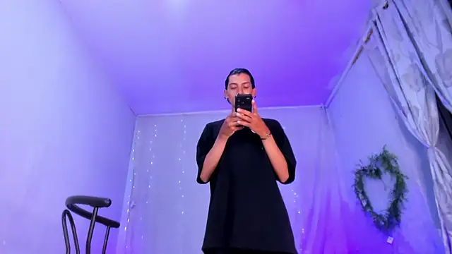 Snapshot of josesweet_ chatting on October 31, 2025, 1:17 am josesweet  online show from October 31, 2025, 1:17 am