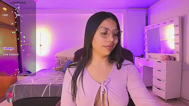 kloe28 online show from February 26, 2026, 3:38 am