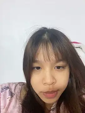 Hanaa07  online show from November 1, 2025, 12:40 pm