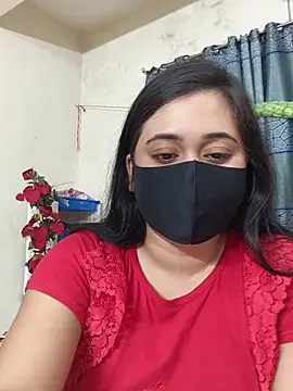 Love Queen11 online show from April 22, 2026, 4:52 pm