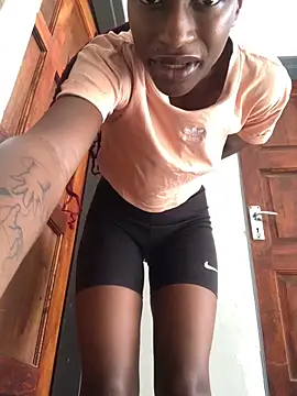 Caramel102004 online show from April 2, 2026, 10:46 am