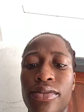 Caramel102004 online show from April 3, 2026, 10:46 am