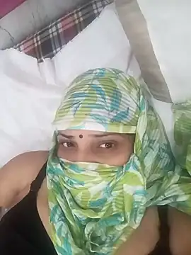 House Wife19 online show from October 6, 2025, 10:02 am