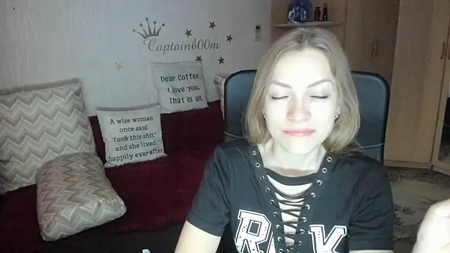 Tiffany Bates online show from October 8, 2025, 3:15 am