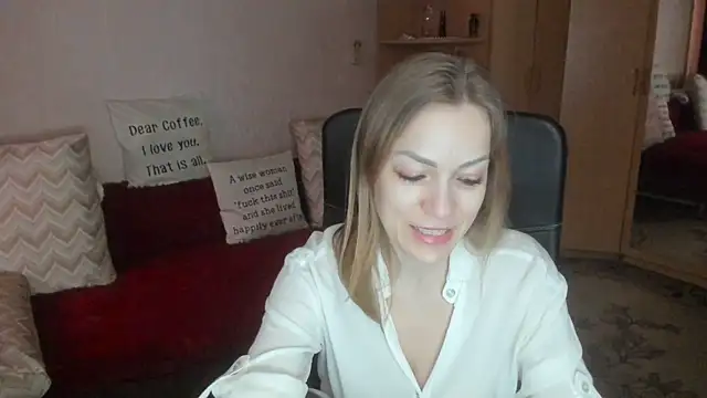 Tiffany Bates online show from March 19, 2026, 10:08 am