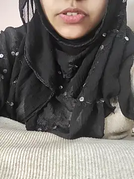 Miss Rose   online show from January 15, 2026, 6:18 am