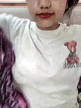 Miss Rose   online show from April 27, 2026, 9:18 am