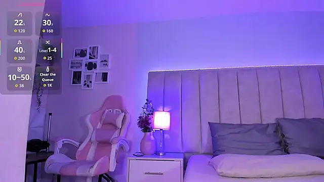 EllaaThorne online show from March 13, 2026, 5:25 am