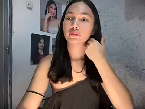FelicityLincoln online show from July 1, 2026, 1:56 pm