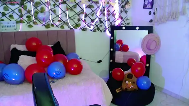 isa bunny18 online show from October 2, 2025, 2:29 am