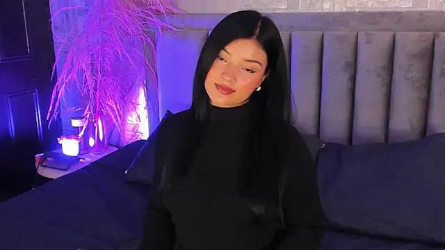 EmmaBlossom online show from October 27, 2025, 7:07 pm