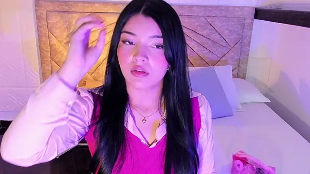 EmmaBlossom online show from March 7, 2026, 1:08 pm