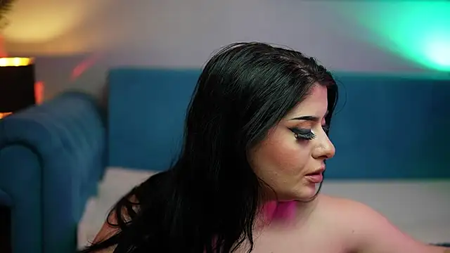 KarlaJai online show from October 25, 2025, 11:10 pm