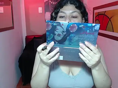 Snapshot of Fantassy_Loverss chatting on November 8, 2025, 3:23 pm Fantassy Loverss online show from November 8, 2025, 3:23 pm