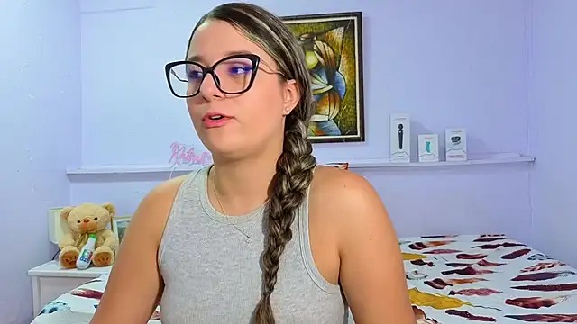 katiaa lovv online show from October 2, 2025, 12:01 pm