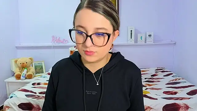 katiaa lovv online show from October 3, 2025, 11:40 am