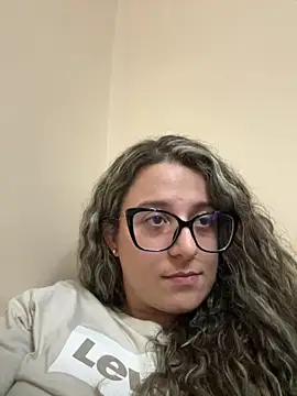 katiaa lovv online show from January 5, 2026, 5:49 pm