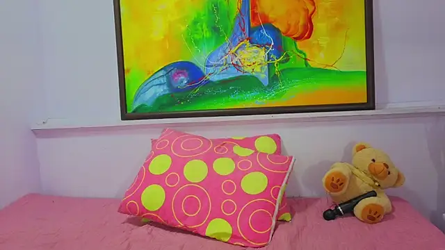katiaa lovv online show from May 16, 2026, 7:56 pm