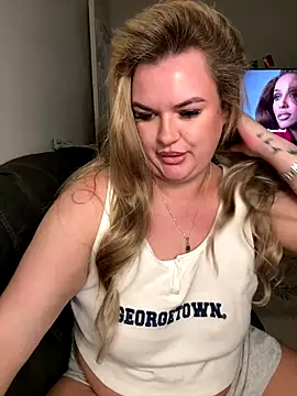 MrsBlazeXX online show from October 16, 2025, 11:39 pm