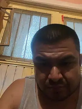 Snapshot of Sk3m_veryhot chatting on January 10, 2026, 8:38 am Sk3m veryhot online show from January 10, 2026, 8:38 am