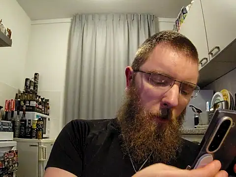 Snapshot of kinderkooriscoel- chatting on October 8, 2025, 7:33 pm kinderkooriscoel- online show from October 8, 2025, 7:33 pm