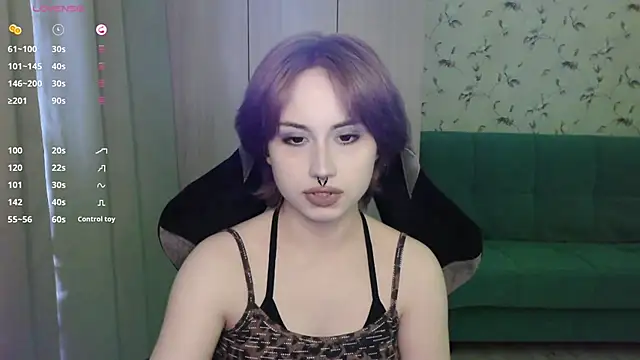 LeisaHopperstad online show from May 27, 2026, 1:08 pm